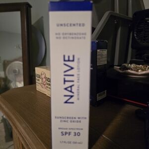 Native Mineral Face Lotion SPF 30 - Unscented